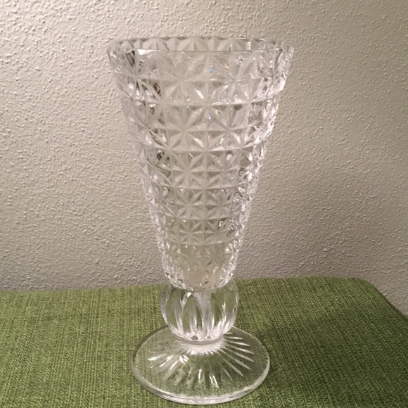 Lead Crystal Floral Vase - Picture 1 of 7